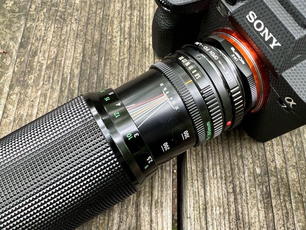 中望遠オールドレンズ Canon FD 135mm F2.5 S.C #6090