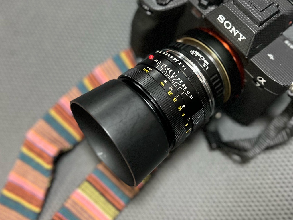 Leica SUMMILUX-R 50mm f1.4 ／3cam（ Rズミルックス） - くららのレンズ沼