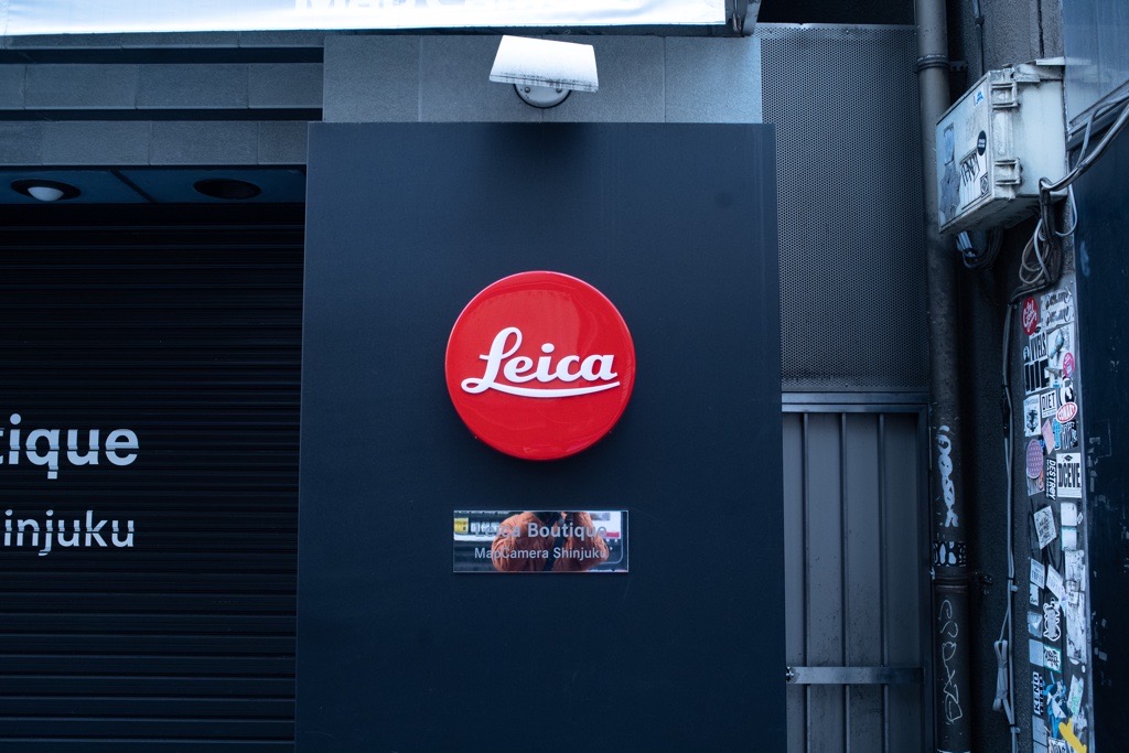 Leica ELMARIT-R 35mm F2.8 作例_新宿のライカブティック